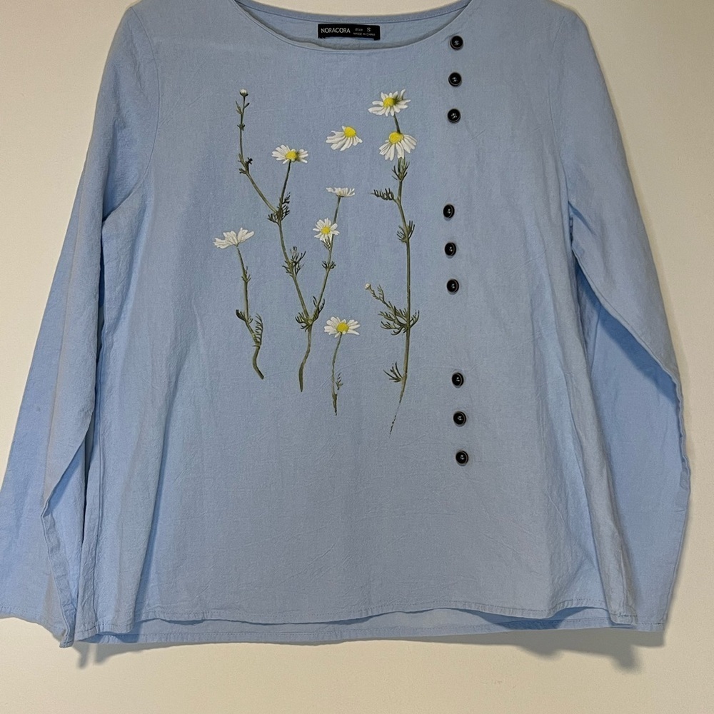 Nora Cora Light Blue Daisy Blouse small